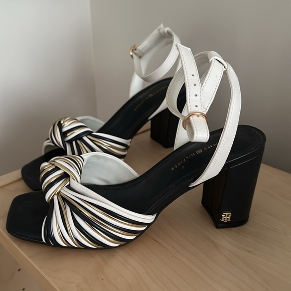 Tommy Hilfiger heels - Picture 5 of 7